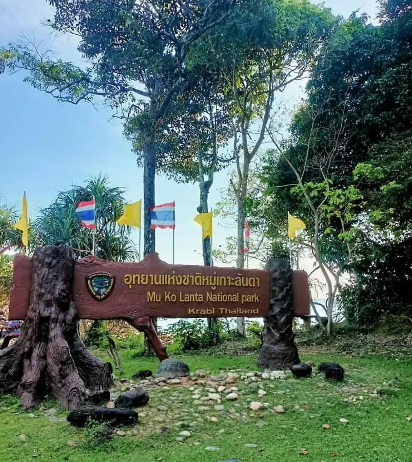 Relax Beach House Restaurant Villa Ko Lanta